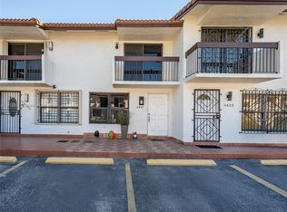 West Lake, Hialeah, FL 33016