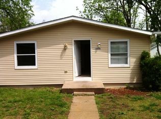 1045 3rd St APT E, Marion, IA 52302