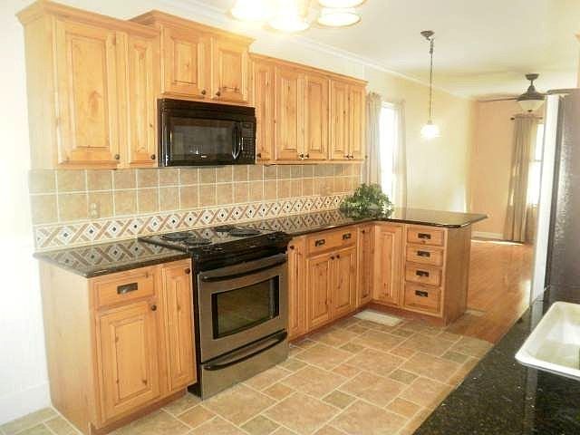 2nd image of 1504 Norris Pl