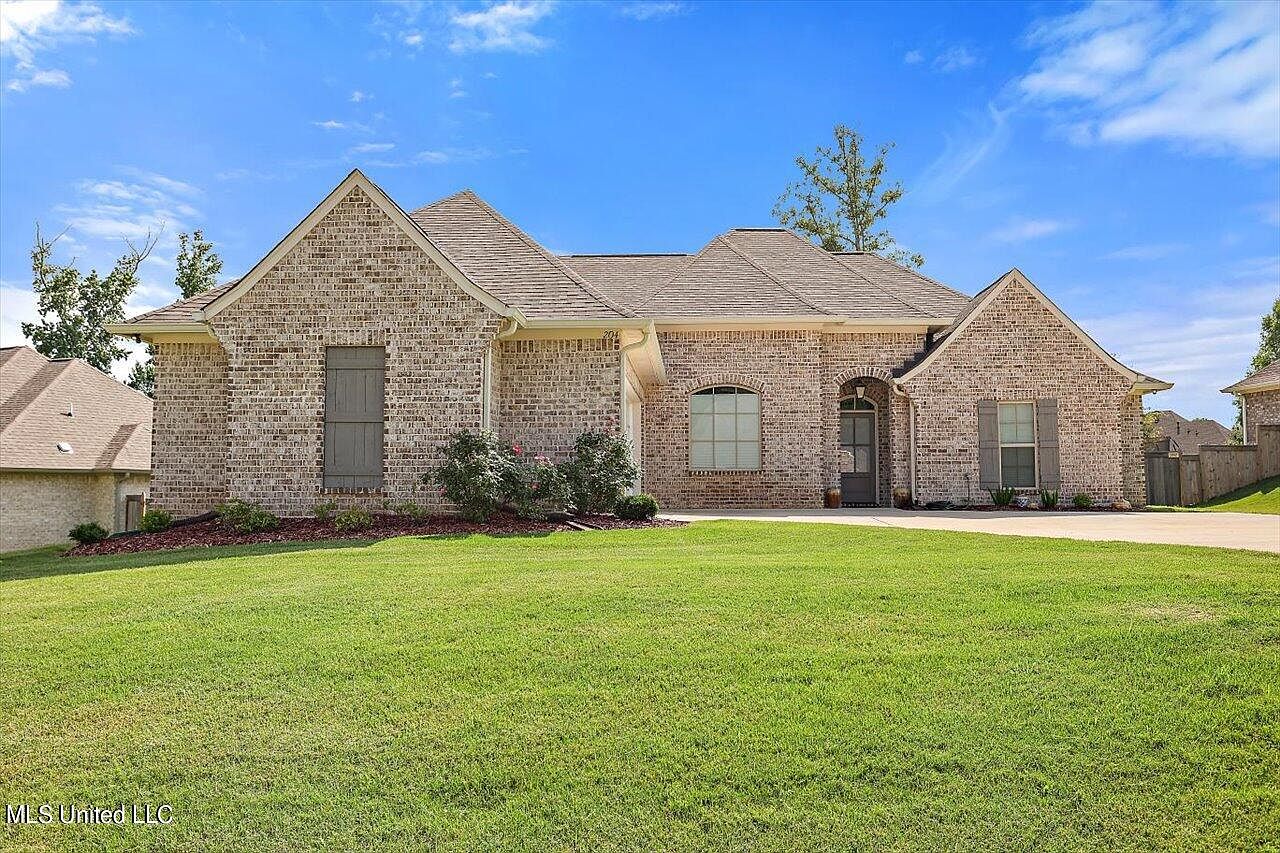 204 Oakmont Dr, Clinton, MS 39056 | Zillow