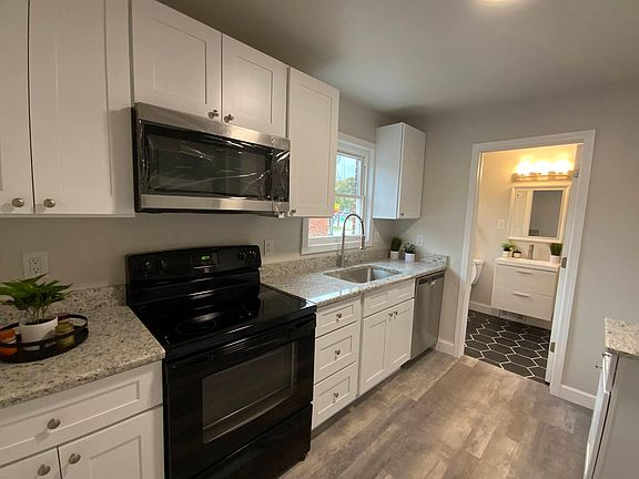 3rd image of 52 Church Ave APT 1