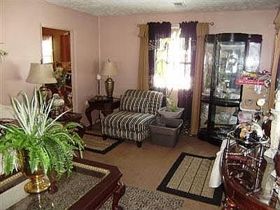 3rd image of 1107 Lindale Ct