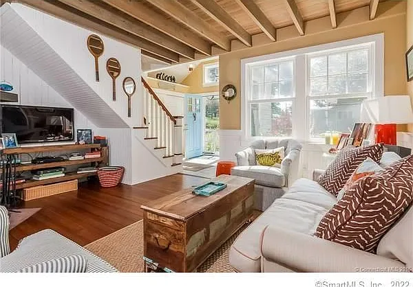 25 Dorr St — Photo 2