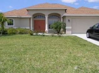 2843 SE Pace Dr, Port St Lucie, FL 34984
