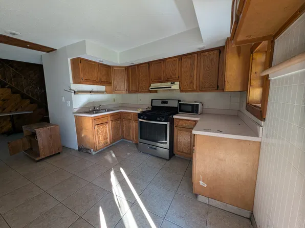 700 McAlpine St #3, Pittston, PA 18641
