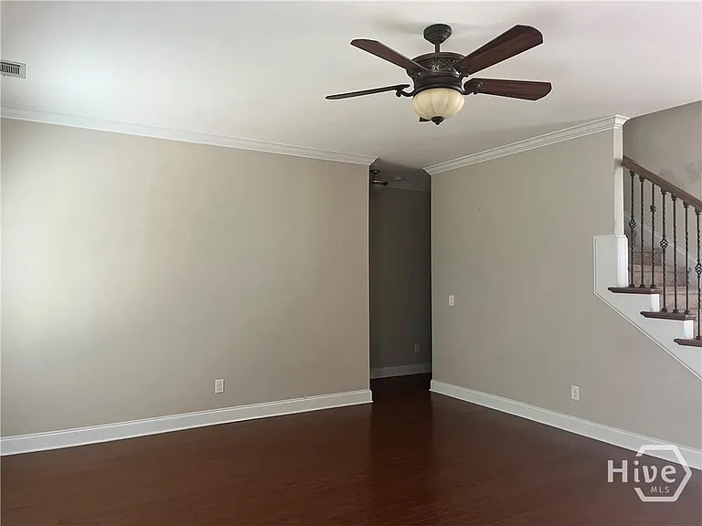 73 Waverly Ln — Photo 12