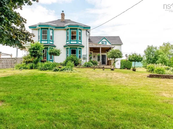 8843 Highway 221, Sheffield Mills, NS B0P 1H0