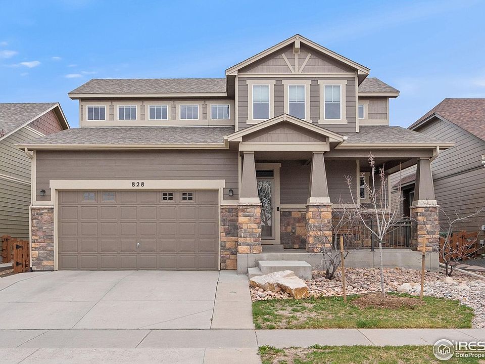 1st image of 828 Crooked Creek Way