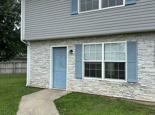 1135 Glenridge St, Lebanon, MO 65536