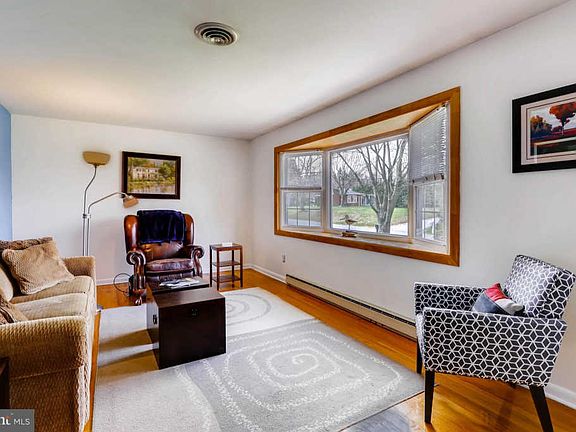 4th image of 2401 Gilwood Dr