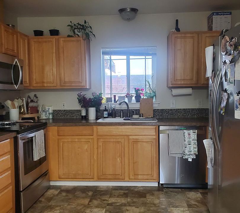 2nd image of 401 15th St NW
