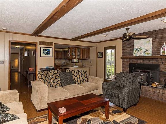 3rd image of 7326 Janean Dr