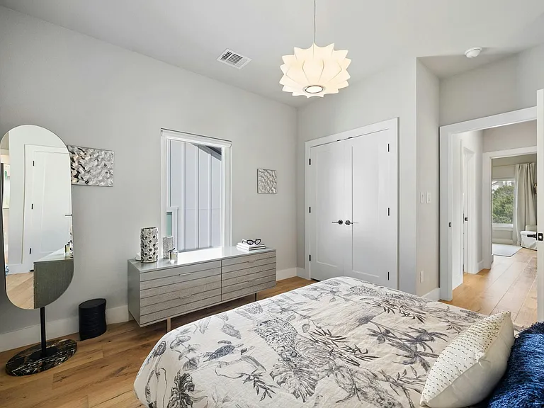 14908 Oklahoma St — Photo 16
