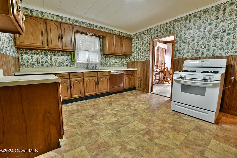 2nd image of 603 24th Street