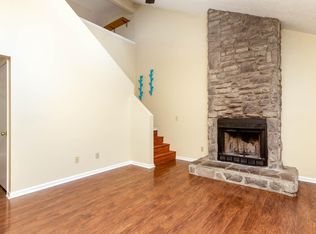 1128 Higbee Mill Rd, Lexington, KY 40503