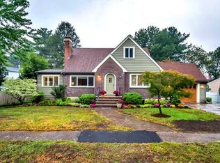 88 Fairfield St, Needham, MA 02492