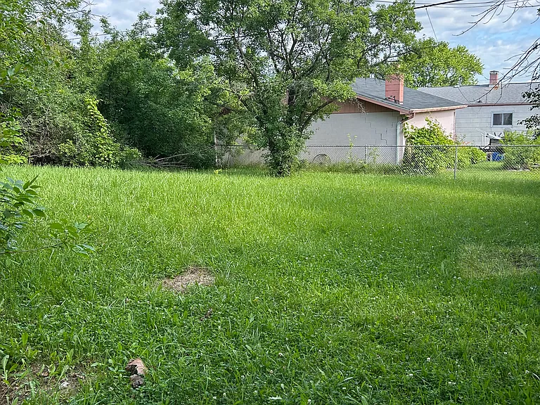 Titan Dr — Photo 2