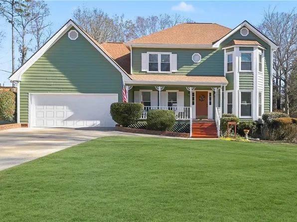 4895 Puritan Dr, Sugar Hill, GA 30518