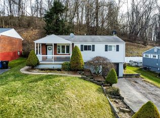 911 Colonial Manor Rd, North Huntingdon, PA 15642