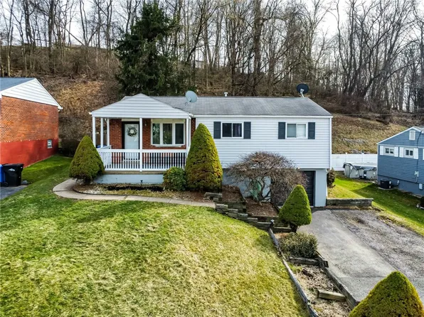 911 Colonial Manor Rd, North Huntingdon, PA 15642