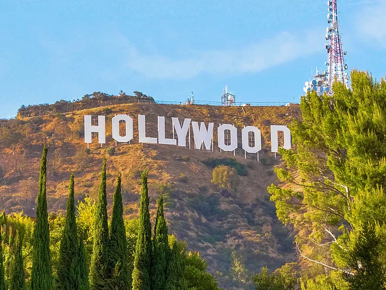 Meridian Hollywood — Photo 1