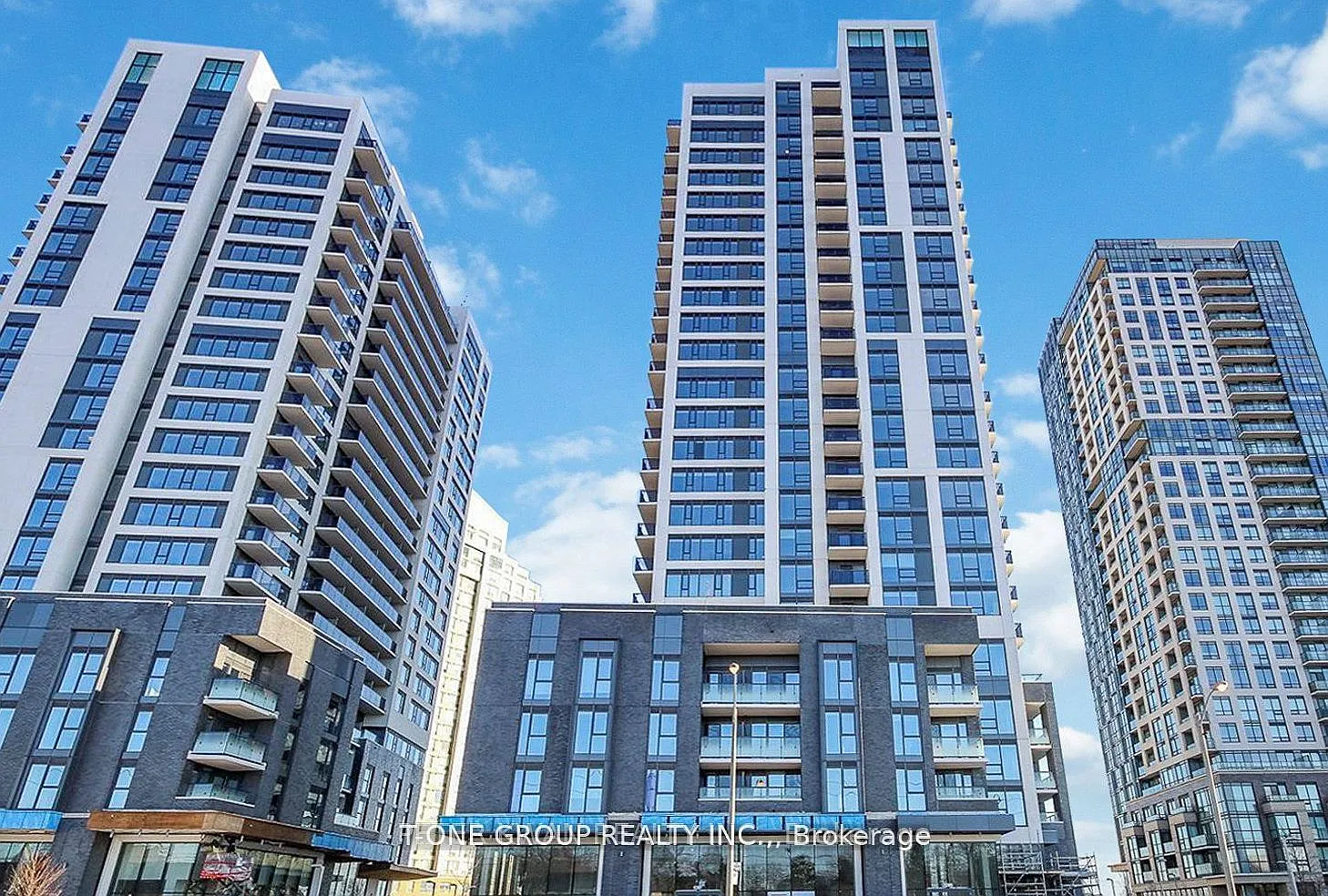 2 bed, $2,350 — Photo 1