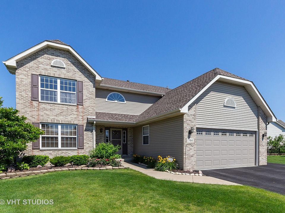 1st image of 704 Crystal Ct