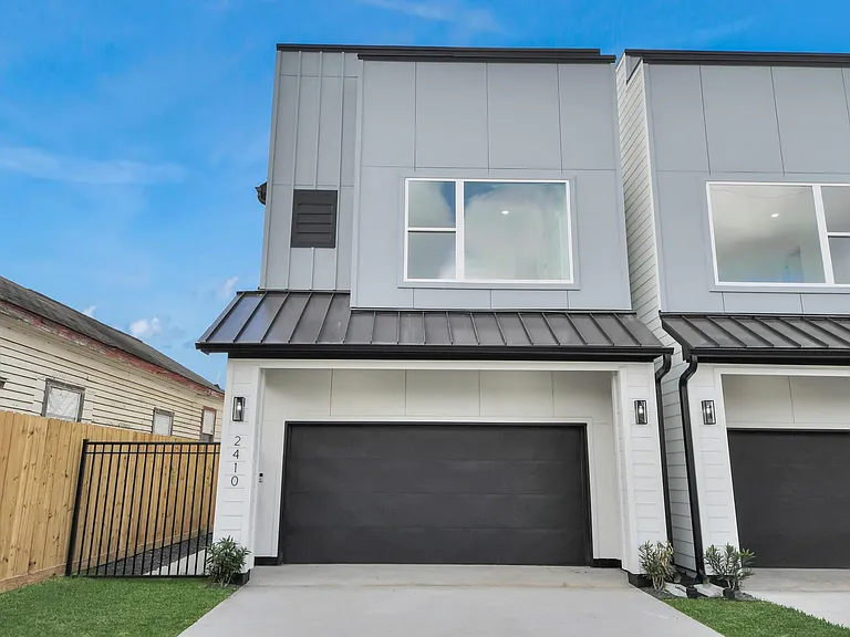 2410 Lorraine St — Photo 1