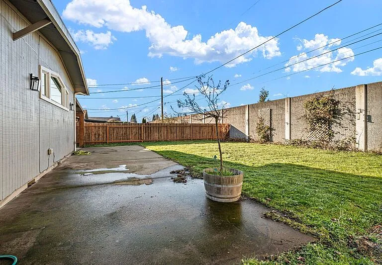 2577 Elysium Ave — Photo 60