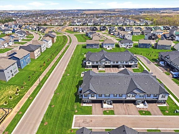 3rd image of 5245 Long Pointe Pass