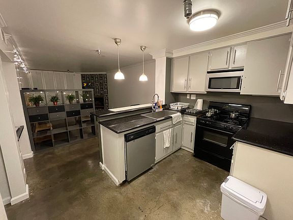 2nd image of 5143 Bakman Ave APT 101