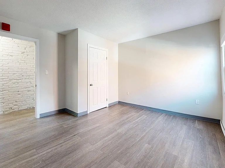 298 Meridian St #1 — Photo 13
