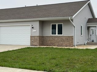 922 W Bergera Rd, Braidwood, IL