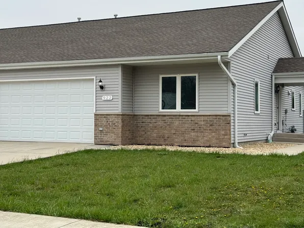 922 W Bergera Rd, Braidwood, IL 60408