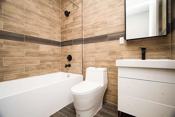 Rented by Nooklyn NYC LLC | media 11