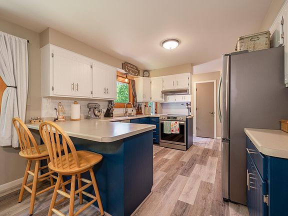 5th image of 48644 Northwind Rd