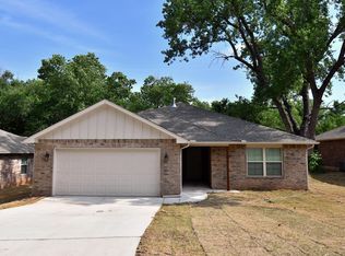 205 W Sharp Ave, Washington, OK 73093