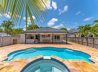 15519 SW 182nd Ln, Miami, FL 33187