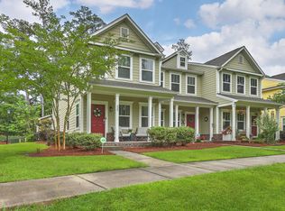 225 Bennett Ln, Summerville, SC 29483