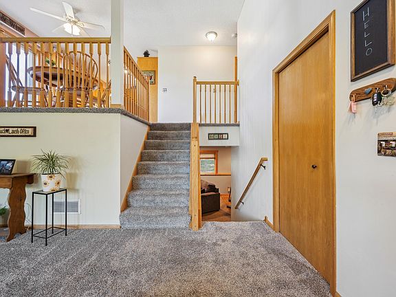 4th image of 5520 Kahler Dr NE