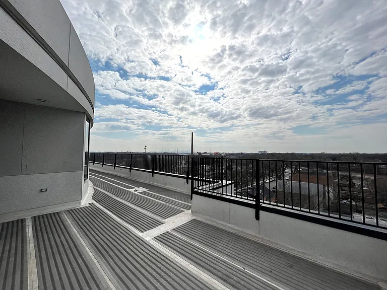 HIGHPOINT Jefferson Park — Photo 31