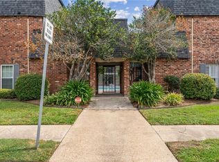 2511 Metairie Lawn Dr #112, Metairie, LA 70002