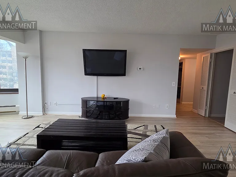 207 5th Ave SW #208 — Photo 24