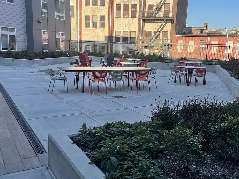 Ruby at Somerset — Photo 17