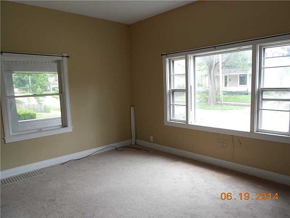 5th image of 506 W Market St