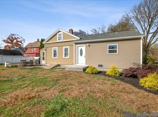 9 Richard Rd, East Hartford, CT 06108
