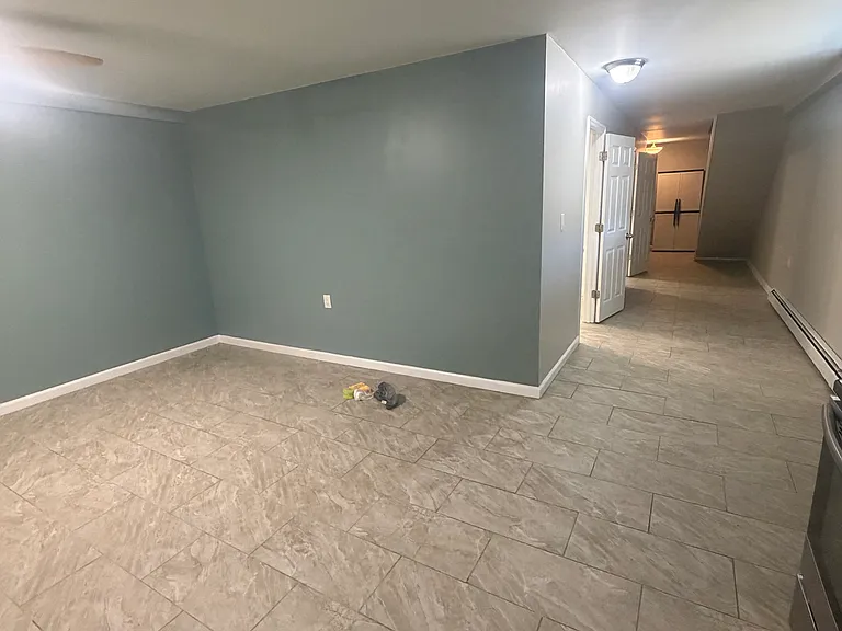 Springfield Ln — Photo 2