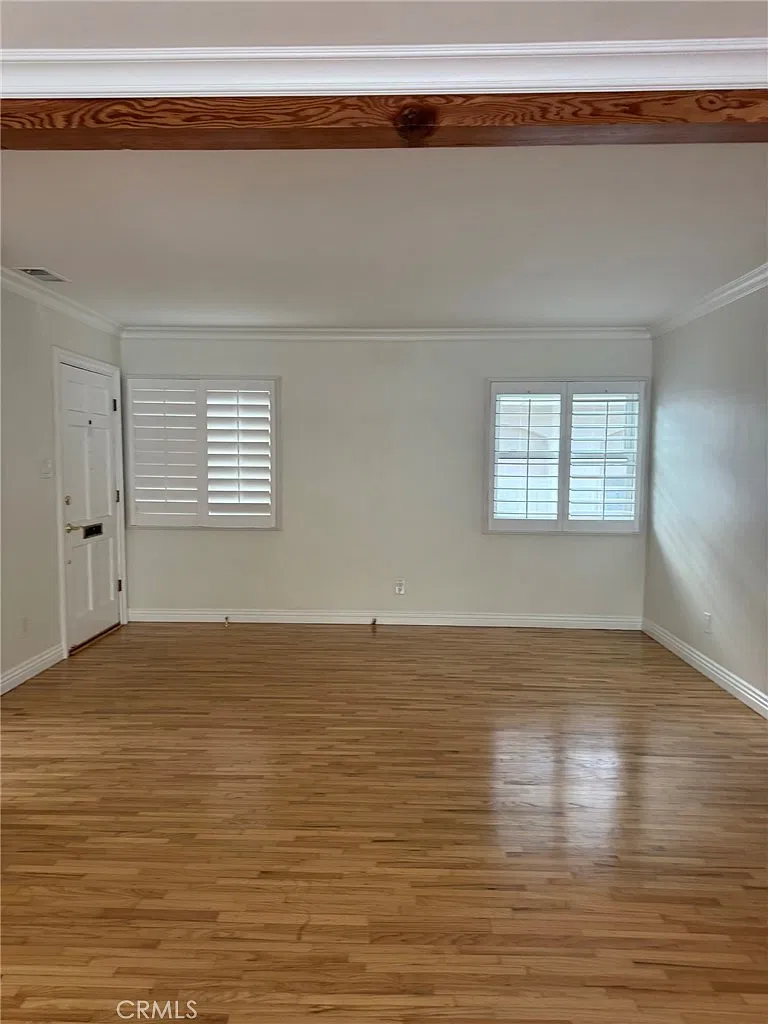 2 bed, 1000 sqft, $4,699 — Photo 4