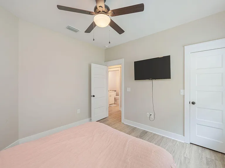 3168 Maple St — Photo 14