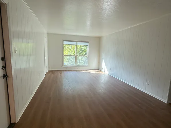 1201 N Austin St APT 3, Denton, TX 76201